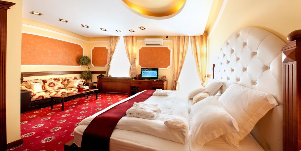 Manjez Centar Hotel เบลเกรด ภายนอก รูปภาพ